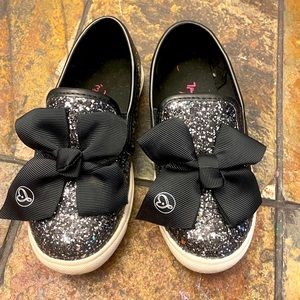 Girls sparkly big bow Jojo shoes
